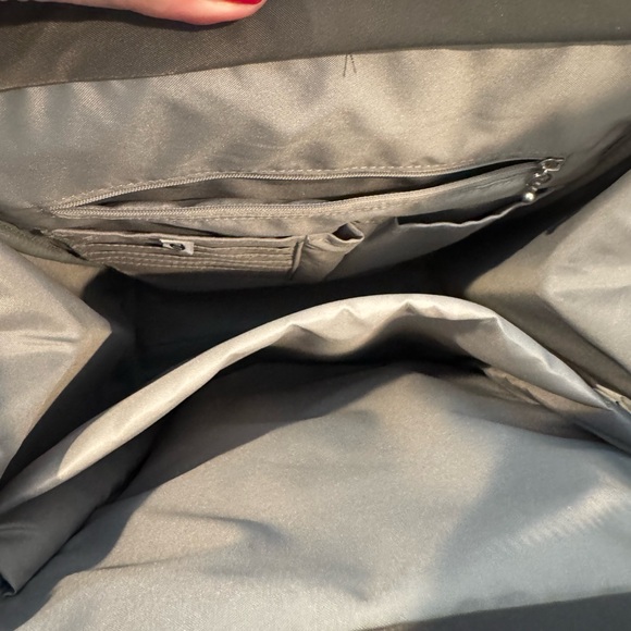 Baggallini Soho Backpack - Picture 5 of 12